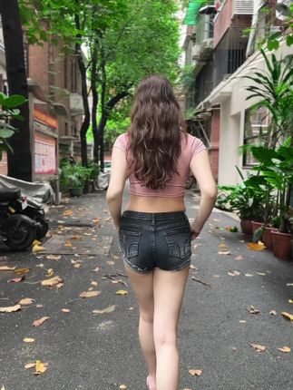 抖音网红可可西yyy的微密圈资源展示，绝美天使倾情演绎时尚魅力