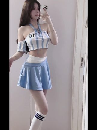 抖音迷人的张奶奶私人定制视频曝光，视频内容是真是假？