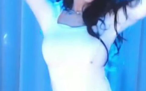 斗鱼米娜去哪里直播,了解米娜现在所在的直播平台与动态