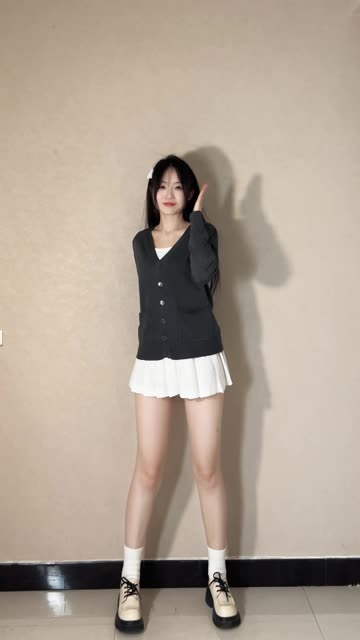 蕾丝内内微透鲍，秀人晚苏susu私拍美腿写真