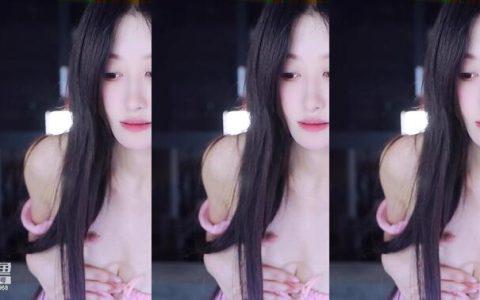 斗鱼主播何成琳简介资料图片,查看她的简介及相关照片
