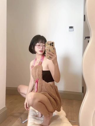 王胜利(胜利的小生活)微密圈打包合集，白丝、JK制服免费资源