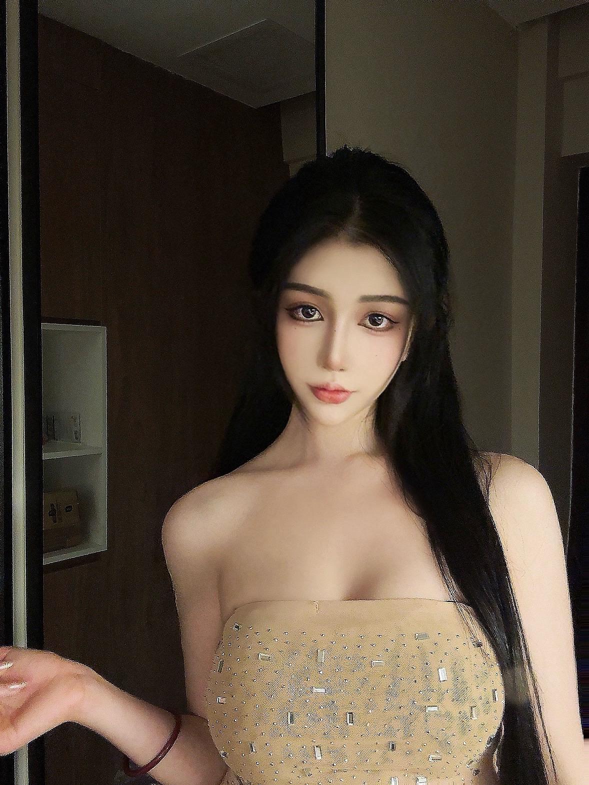艾拉·isla微密圈甜美可爱写真合集，颜值与身材双丰收