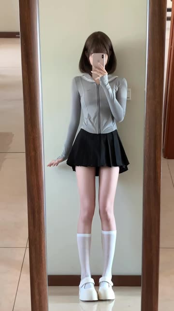 蕾丝内内微透鲍，秀人晚苏susu私拍美腿写真