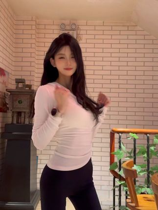 一只树懒的写真与图片包，如何获取她的独家美照