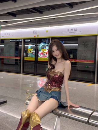 快手小岚岚早期视频曝光，她是如何从普通主播走向爆红的？