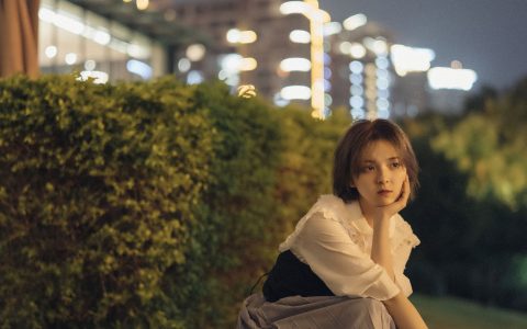 dudu《你听,是悲伤的声音》 – YiTuYu艺图语