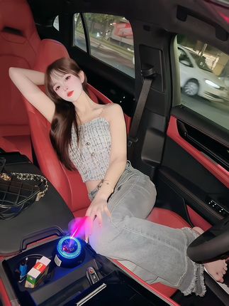 小艾baby的全名是什么？主播资料大揭秘