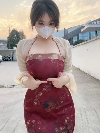 微密圈可爱的肉巴性感套装新作，最新视频限时开放
