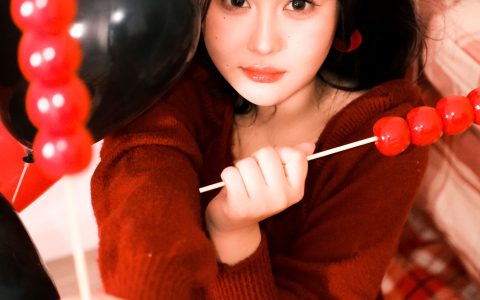 悸动少女 写真 模特 红色 – YiTuYu艺图语