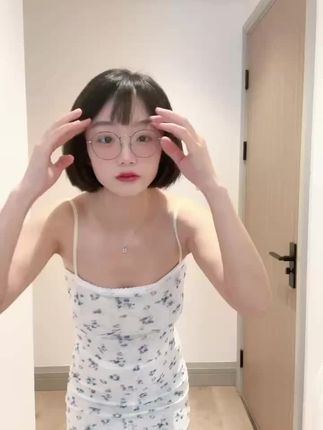 抖音王胜利维密图片高清出炉，天真呆萌的风格太好看了！