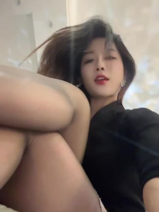 琳lin私服定制穿搭解析，她的时尚秘诀是？
