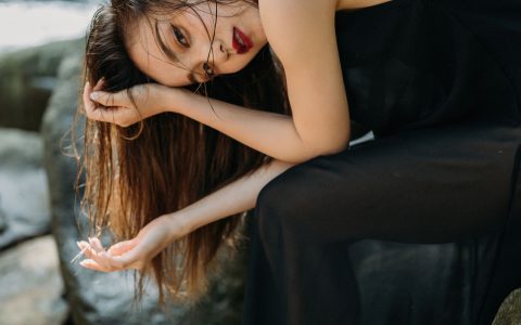 夏末夏天 养眼 人像 情绪摄影 小溪流水 山林 – YiTuYu艺图语