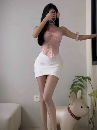 纪念小VV微密圈照片，可以免费看吗？