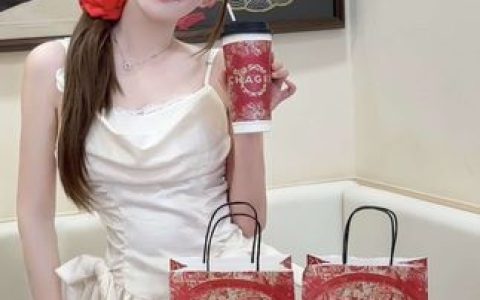 B站十万口草莓粥粥大航海定制内容曝光,这些独家作品你见过吗?