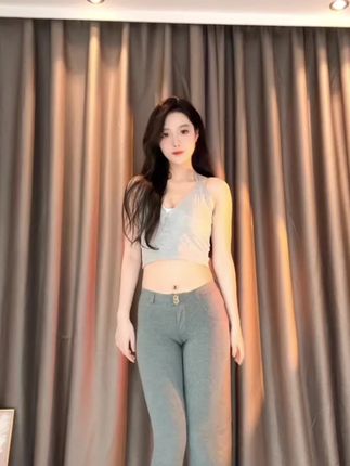 圈圈吖定制跑车热舞全解析，独家视频内容揭秘