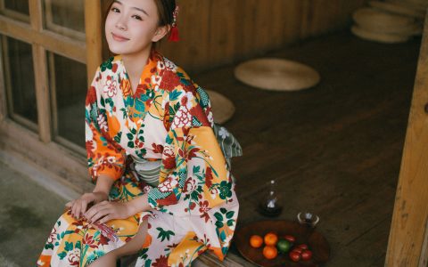 李意熙《少女与木屋》 – YiTuYu艺图语