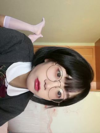 王胜利微密圈视频照片真的是她本人拍的吗？网友热议