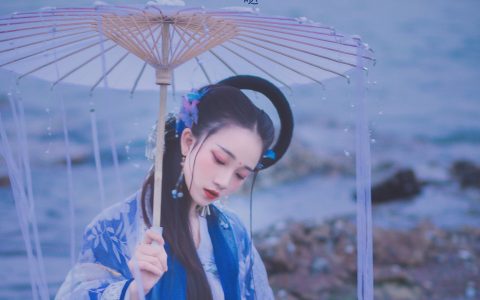 秋哒哒–《海韵》 – YiTuYu艺图语