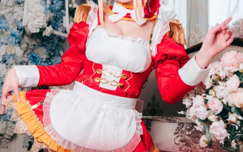 尼禄女仆二次元 Cosplay 写真 女仆 制服 – YiTuYu艺图语