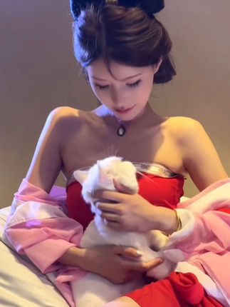 脸红mm和脸红dearie是同一个人吗？网红真假身份大起底