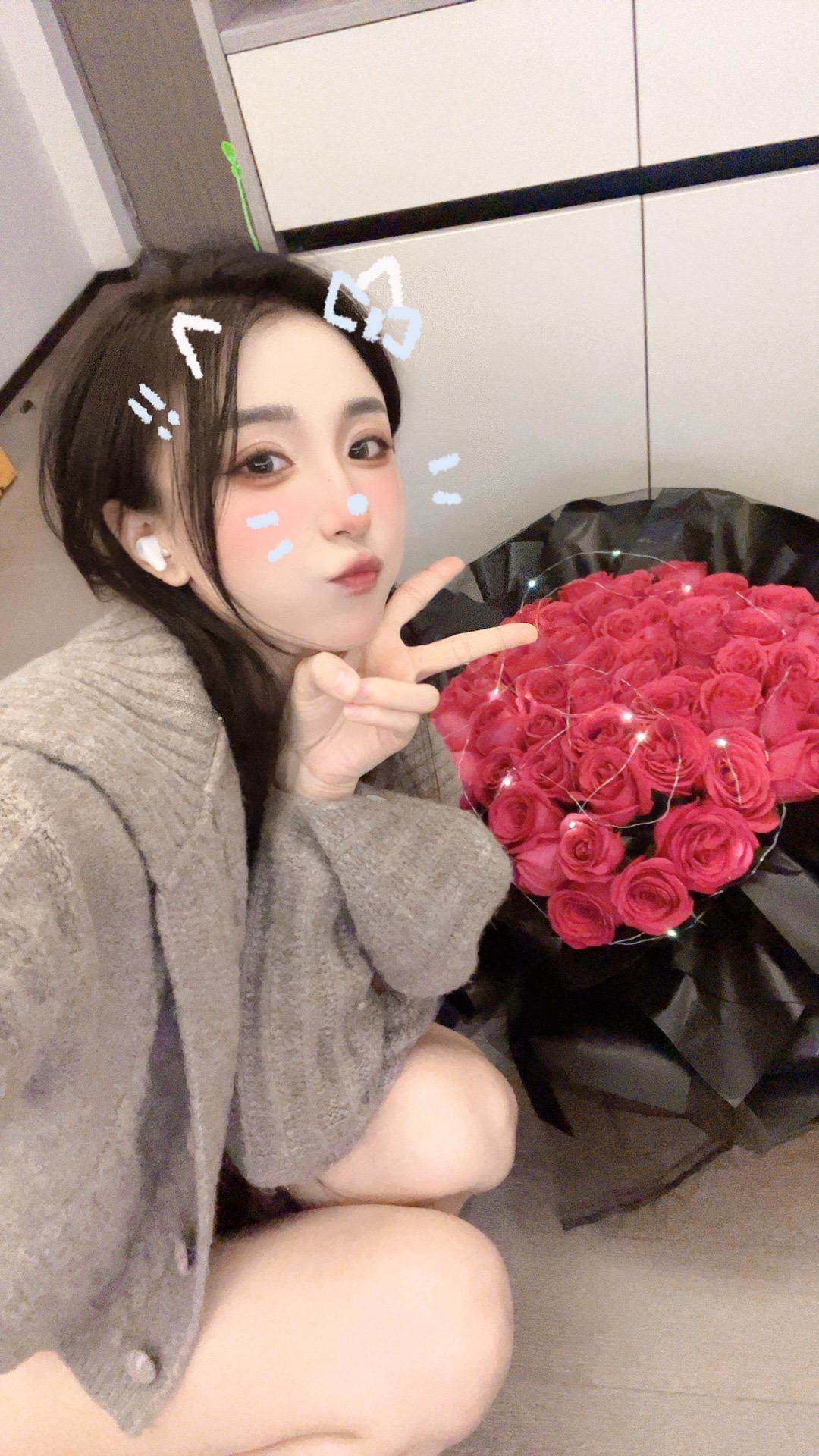 李嘉欣97微密圈门槛揭秘，网红圈子的规则你了解吗？