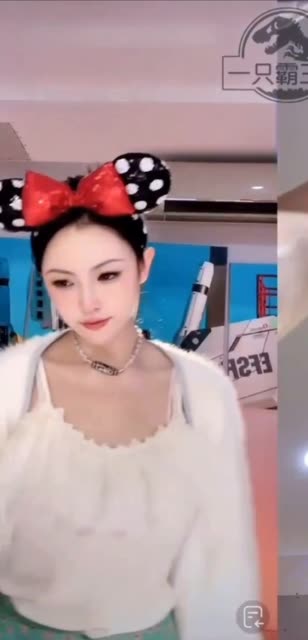 一只霸王兽65部究极版网页，如何获取完整版视频