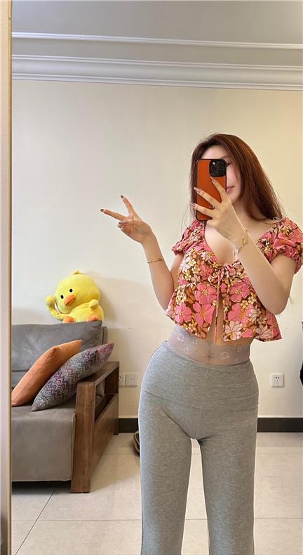 玫桃泡芙图包合集曝光，引领时尚的写真风格分析