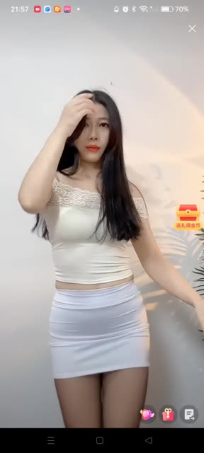 CC雪梨定制舞蹈全程解析，她如何在直播中将舞蹈与音乐完美融合