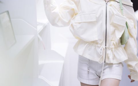 姝雯同学《添置新家》 – YiTuYu艺图语