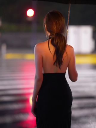 Carol周妍希个人介绍及图片才华横溢越发好看，她的魅力让人无法抗拒