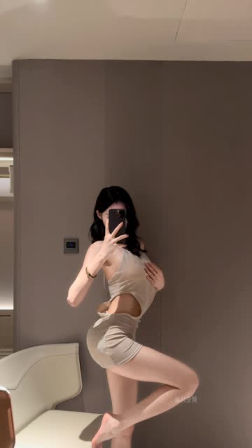 【麻利亚辣】lala的身材是真滴辣呀~网友直呼受不了，微密圈最火辣的身材展示