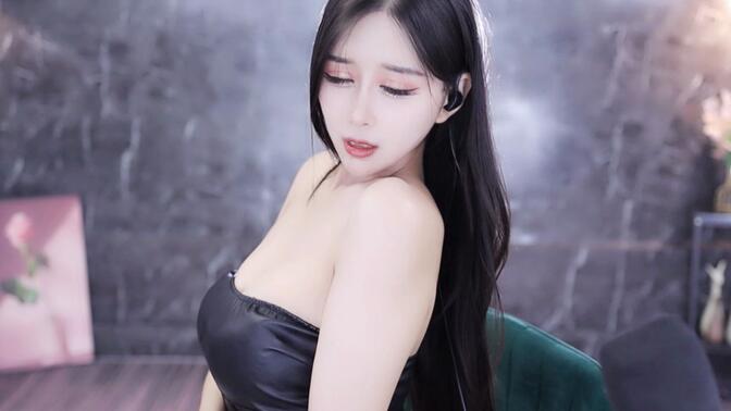 丸子超凶至尊版舞蹈如何通过至尊版舞蹈展现个性，丸子超凶的至尊版舞蹈如何通过创意打破传统表现