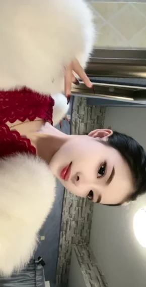 张鑫baby时尚博主形象崛起，微密圈稀有资源大公开