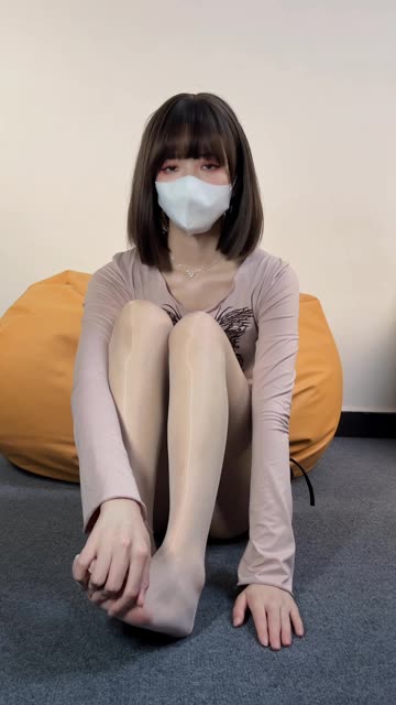白龙猫女微密圈weme作品资源展示，喵系少女白龙猫女的时尚秘密