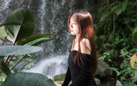 KK《白月光》 – YiTuYu艺图语