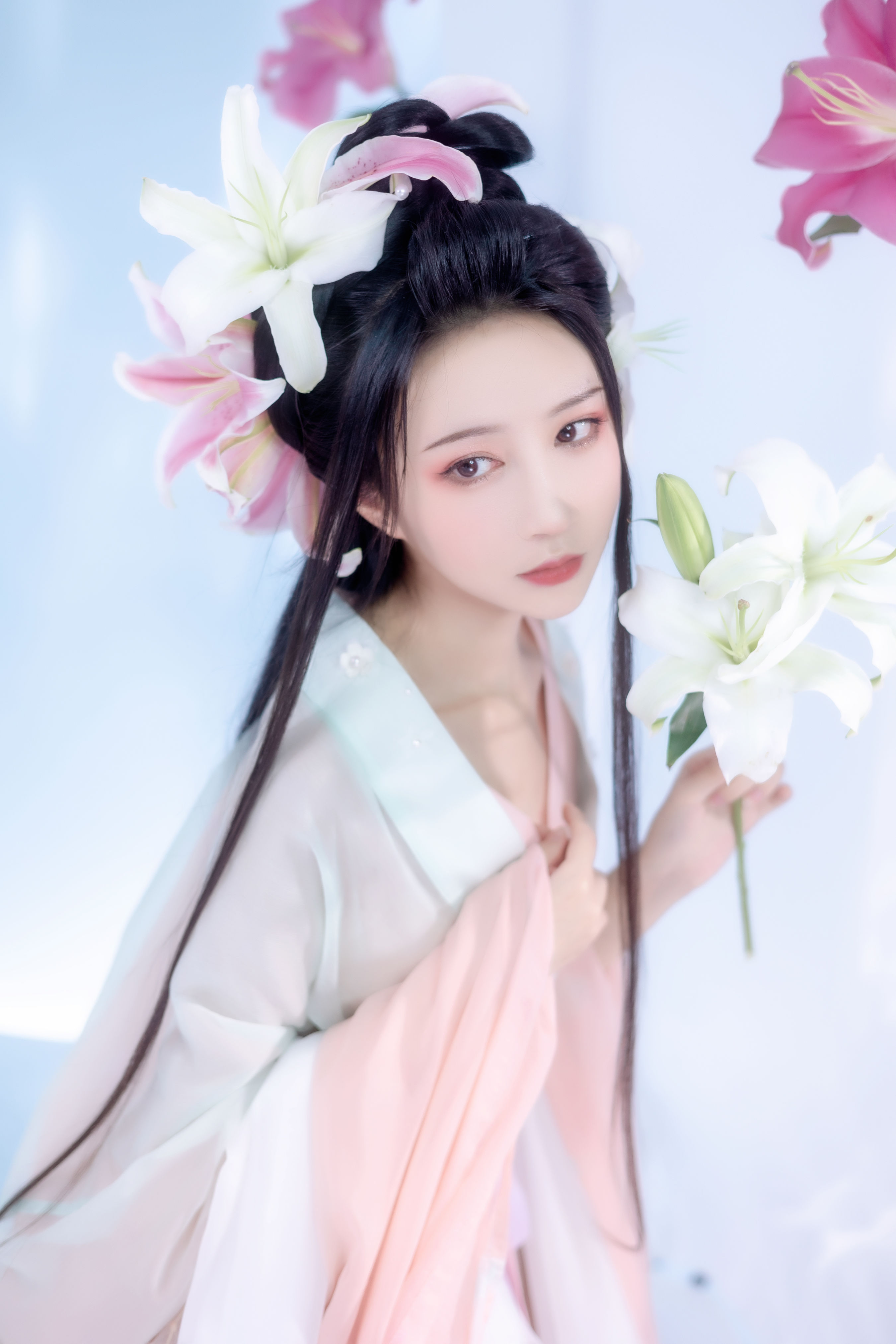 望春风 汉服 古装 美人 花 绝色 美图