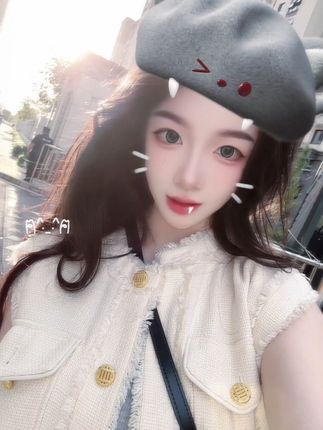 洛幽幽图片合集，热门照片背后的故事