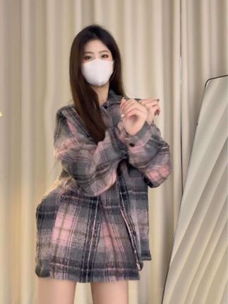 蓝云小园加特林热舞的独特魅力，为何广受粉丝追捧？