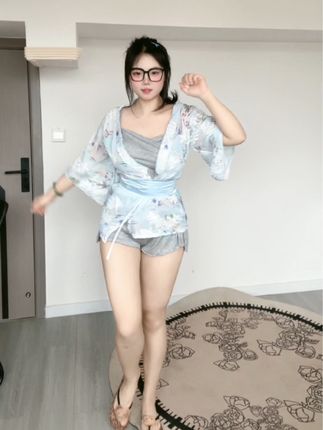 微密圈可爱的肉巴大尺度视频，微胖女神的性感风采尽显