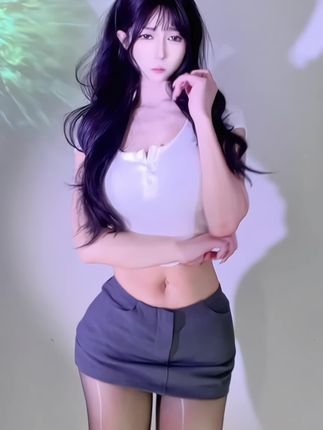 CC奶尤碎花裙经典热舞，粉丝为何将其称为不可超越？
