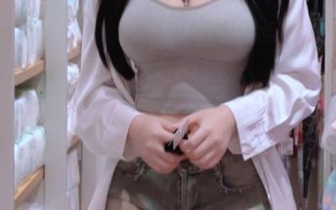 麻辣奶免露脸视频曝光,她的真实形象揭晓