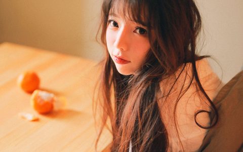 回到夏天宅男女神 写真集 – YiTuYu艺图语