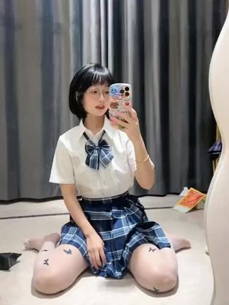 抖音王胜利维密图片高清出炉，天真呆萌的风格太好看了！