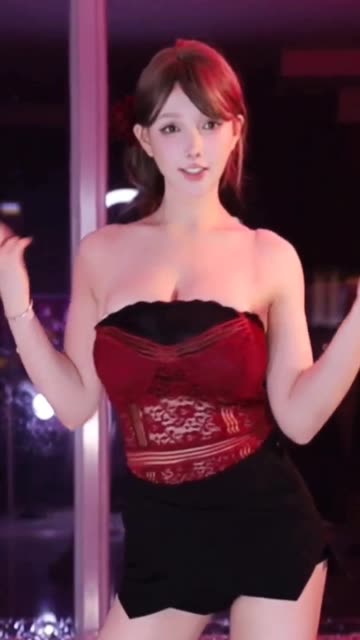 网易CC深田老师的定制服务简介，如何参与与体验？