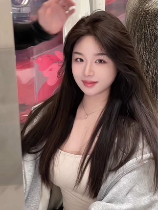 微密圈中的月球造梦家，她的写真为何被关注？