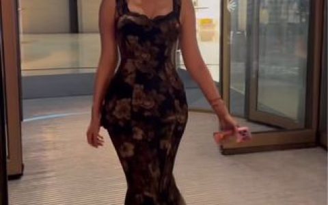 轩子巨二兔微密圈付费作品,独家内容大放送