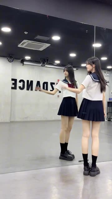 网易CC椰羊妹妹直播热舞，精选舞蹈视频合集全网放送