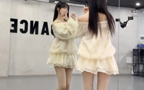 CC椰羊妹妹付费群定制热舞视频合集,独家内容