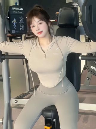 月球造梦家的微博有什么？深挖她的独家内容